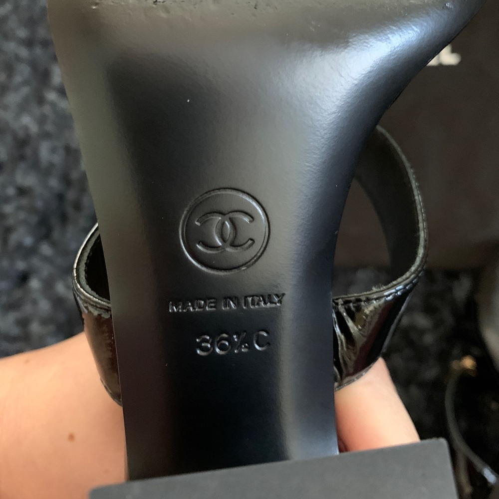 Chanel runway 2022 collection shoes sandals - Picture 15 of 16